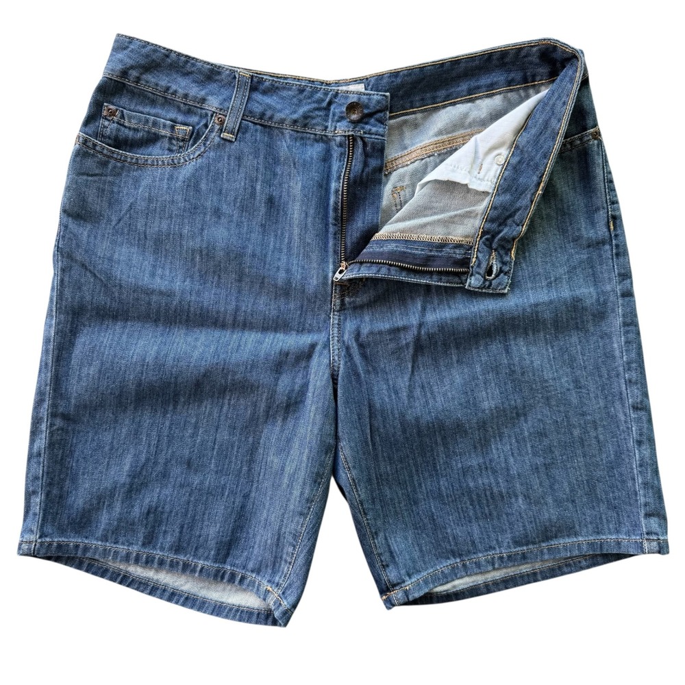 L.L. Bean Womens Denim Shorts Classic Fit Blue‎ Pima Cotton 8" Size 14 - Picture 2 of 9